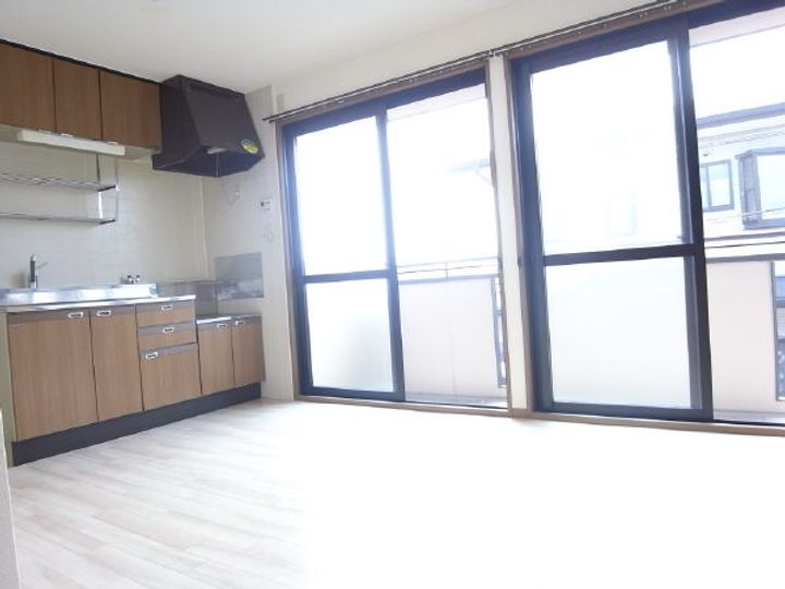 愛知県北名古屋市高田寺出口(アパート)の賃貸物件の居間