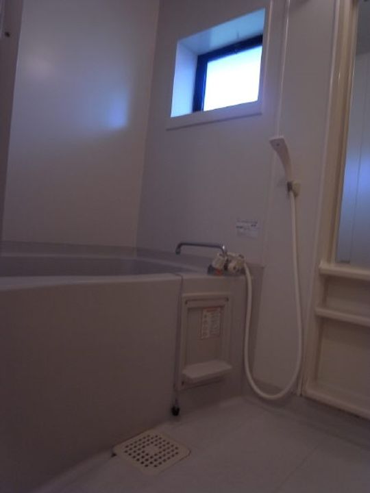 愛知県北名古屋市高田寺出口(アパート)の賃貸物件の風呂