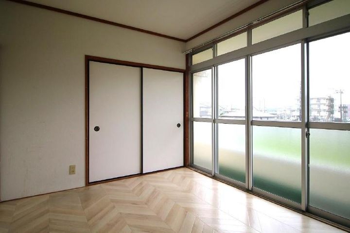 上総ハイツの居間