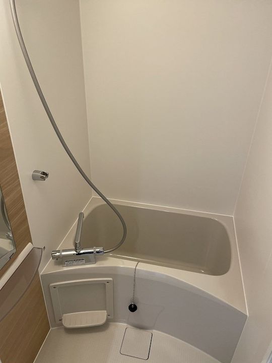 神奈川県藤沢市鵠沼海岸4(アパート)の賃貸物件の風呂