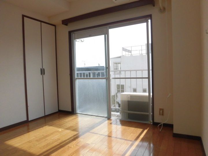 グレートハイツ南鍛冶町の居間