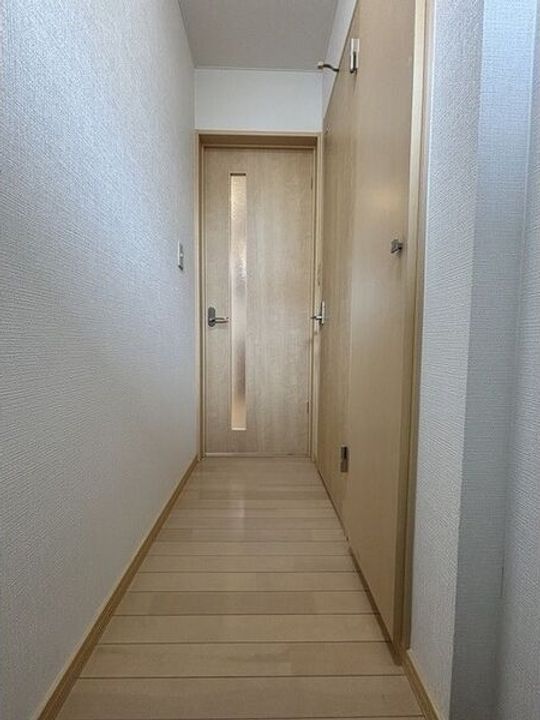 クレール太平の玄関