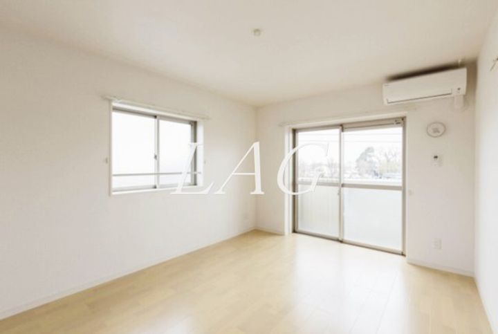 クーチャ 万願寺の居間