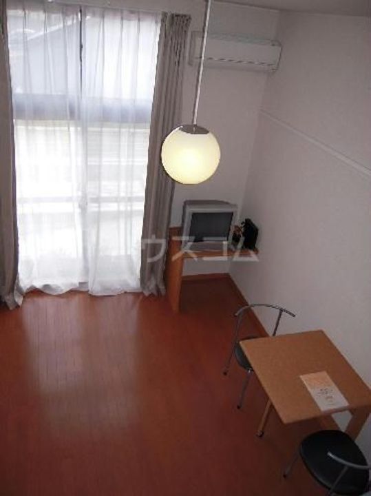 レオパレスリブラの居間