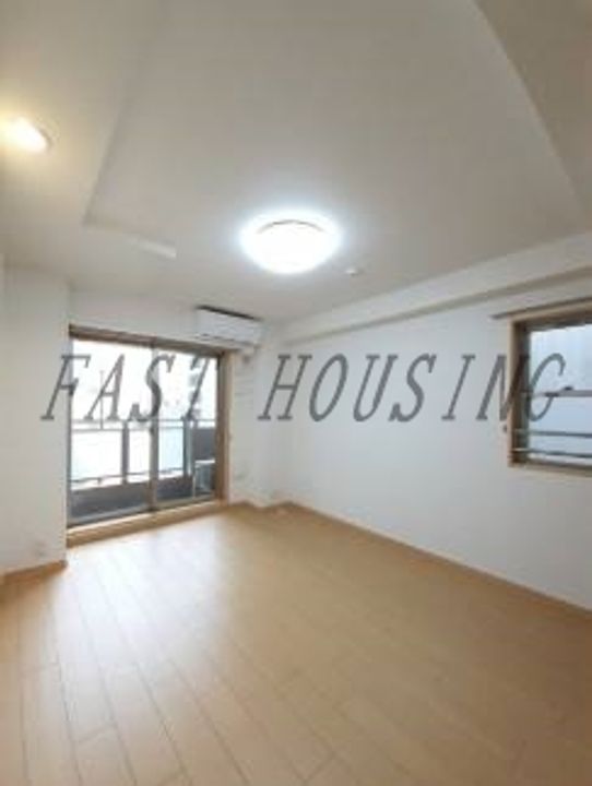 東京都渋谷区富ヶ谷1(マンション)の賃貸物件の居間