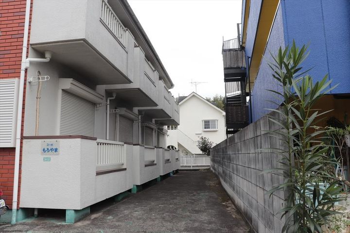 コーポもろやまの外観