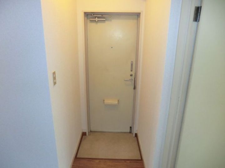 コーポリカIIの玄関