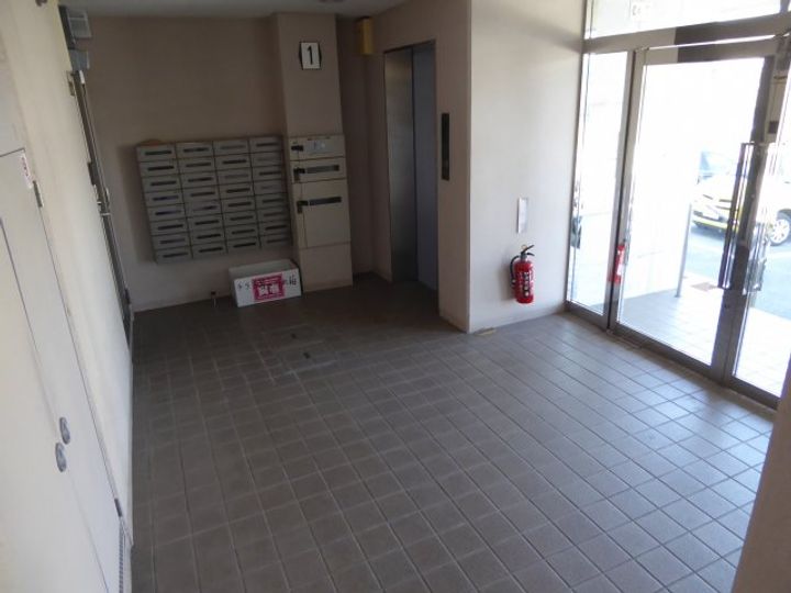 クリスタルコートIの地図