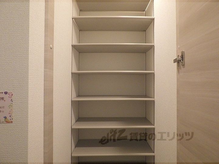 ロゼリアの内装