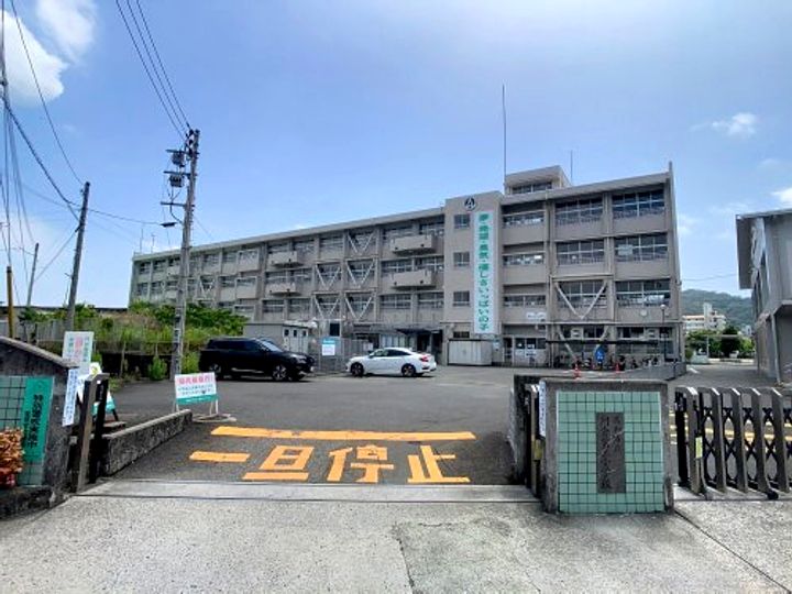 平成ハイツ(鵜来巣)の周辺