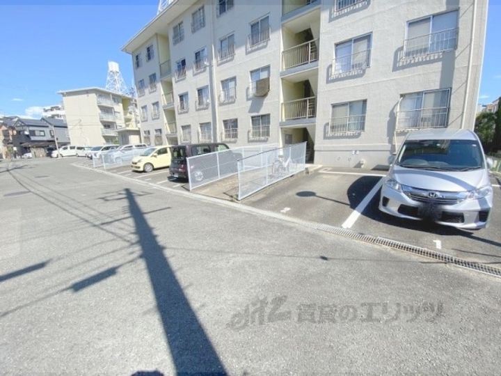 御殿山コーポB棟の地図