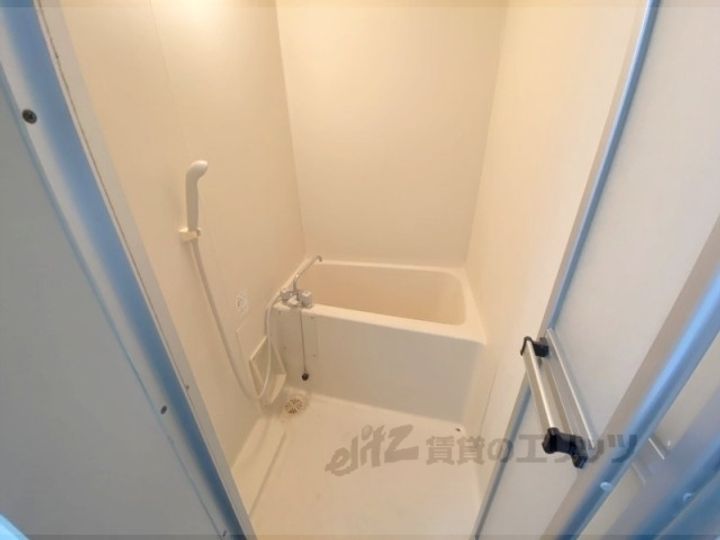 御殿山コーポB棟の風呂