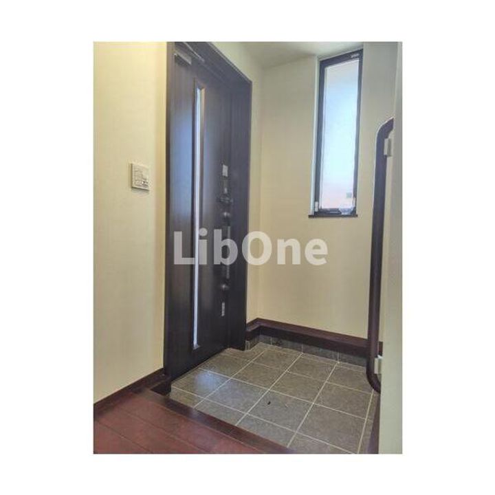 千葉県市川市八幡6(一戸建)の賃貸物件の玄関