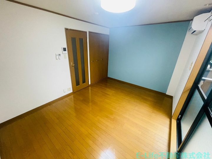 グリーンヒル黒髪の内装