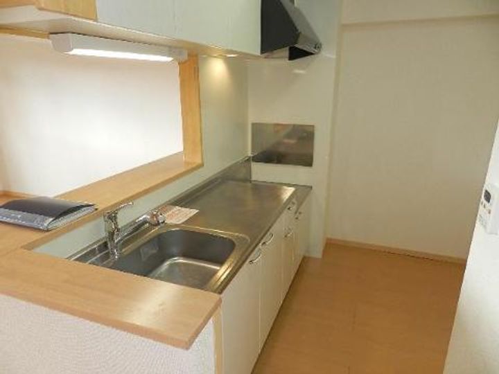 ラフィーネ不動 湯田のキッチン