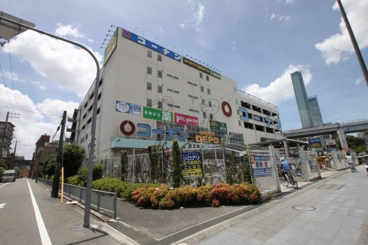 ADORERの周辺