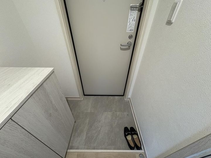 メリディアン名取の玄関