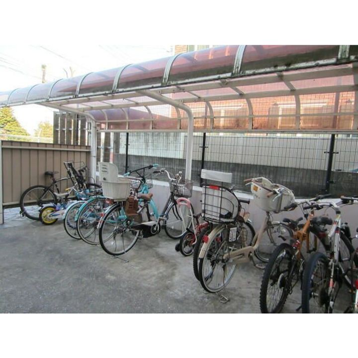 根岸旭台フーガの地図