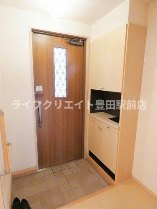 東京都日野市大字日野(一戸建)の賃貸物件の玄関