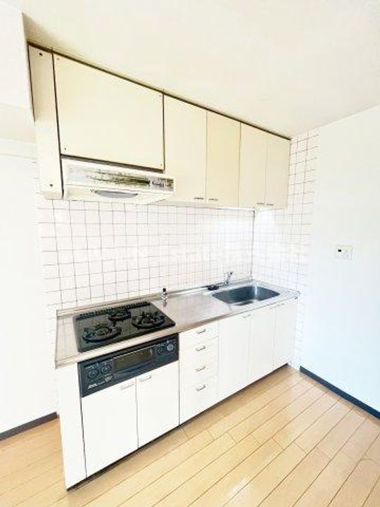 東京都練馬区東大泉3(マンション)の賃貸物件のキッチン