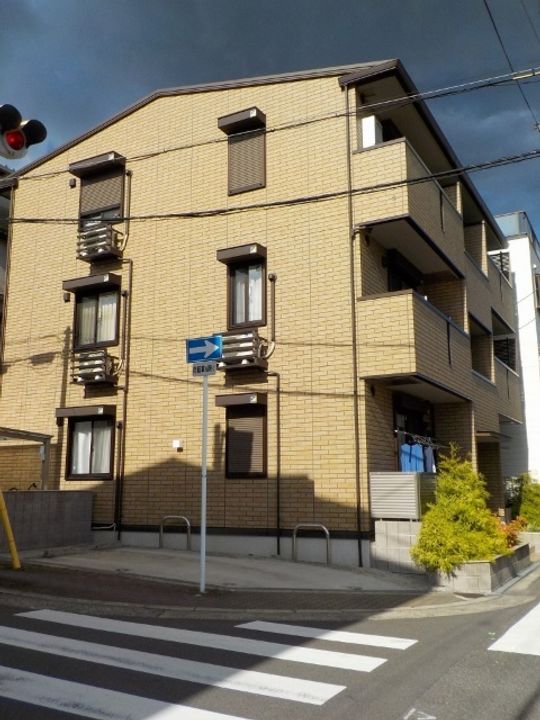 エストドミール東中浜の外観