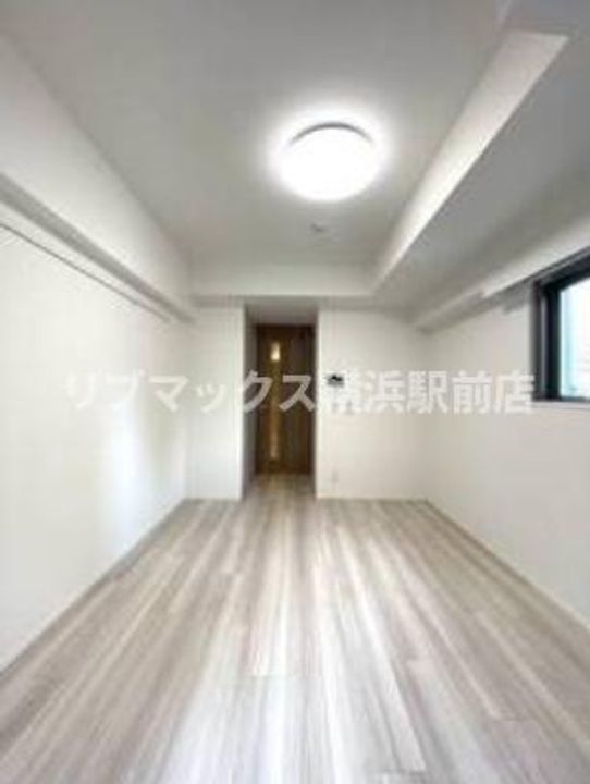 神奈川県横浜市中区弥生町4(マンション)の賃貸物件の居間