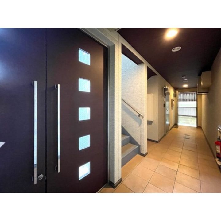 福岡県福岡市西区姪の浜6(アパート)の賃貸物件の玄関