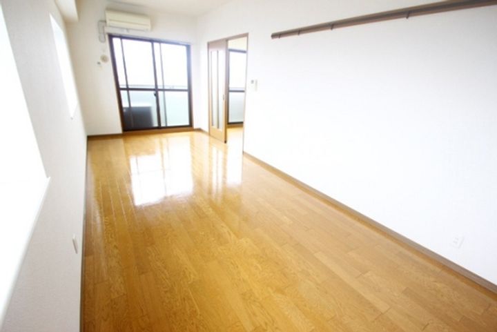 グランドメゾン西本の内装