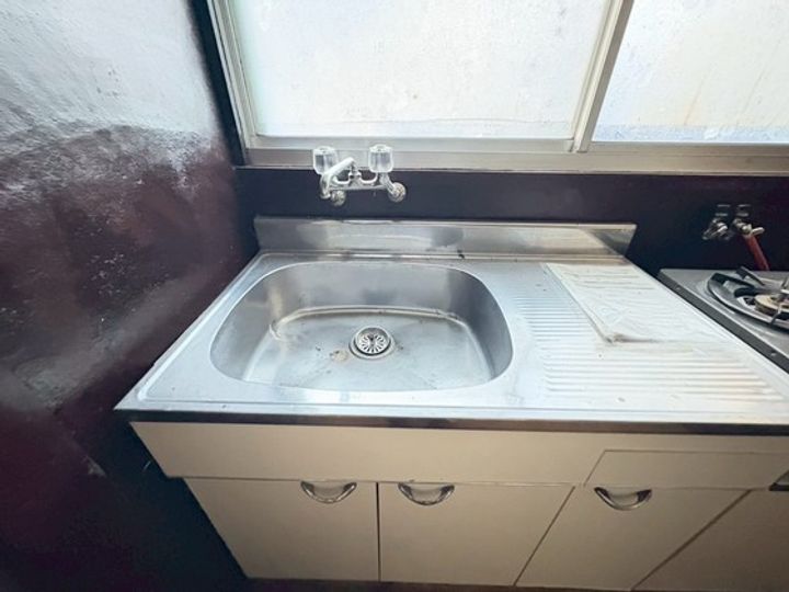 國杭アパート奥の内装