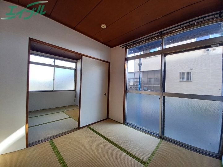 さつき荘の居間