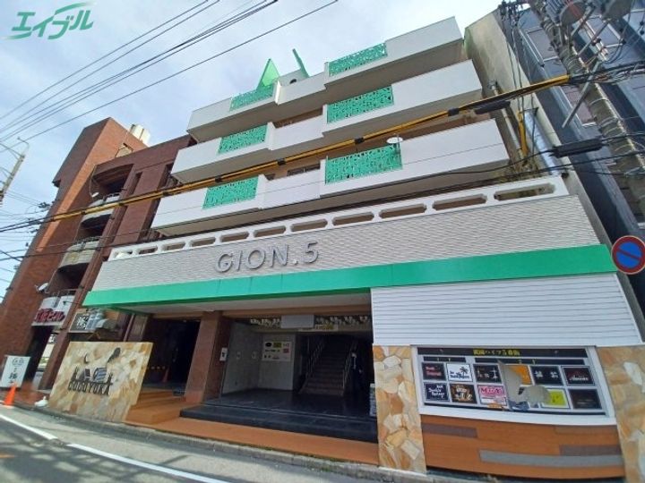 祇園ハイツの外観