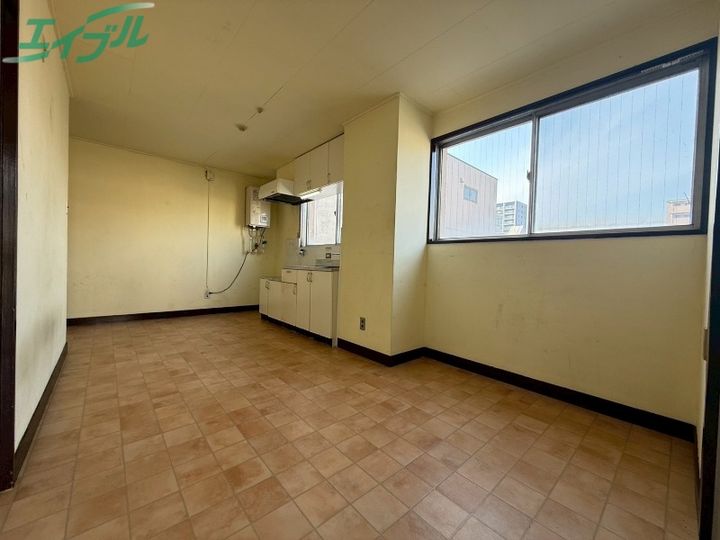 祇園ハイツの居間