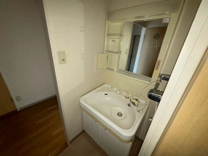 ムロヤビルの内装