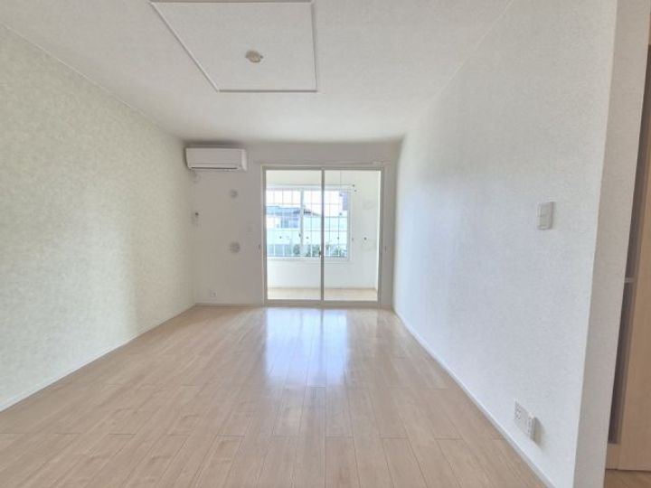 ポラリス三番館の居間
