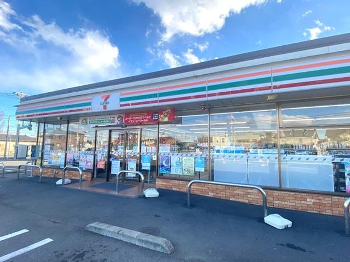 ラフォーレ紅緑の周辺