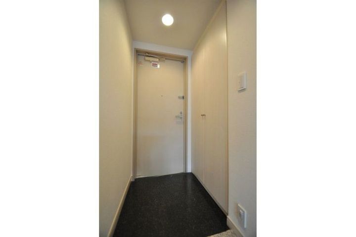 トレステージ目黒の玄関