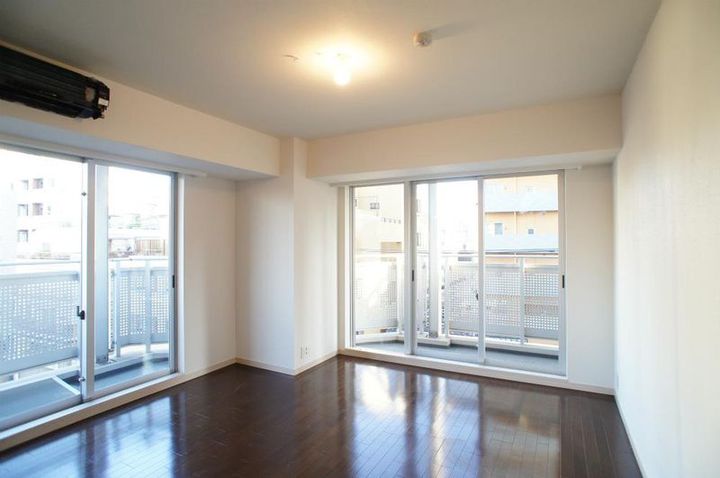 トレステージ目黒の居間