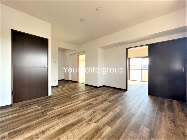 神奈川県厚木市妻田東1(マンション)の賃貸物件の居間