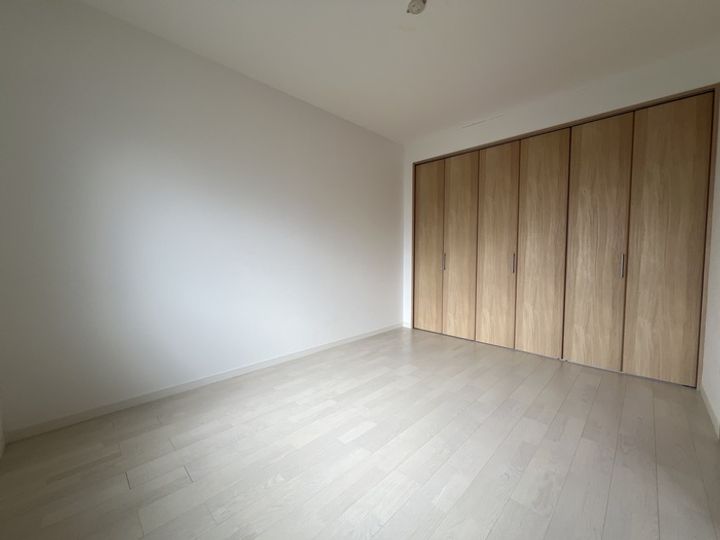 ホ-リ-グランの居間