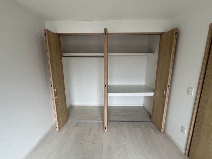 ホ-リ-グランの内装