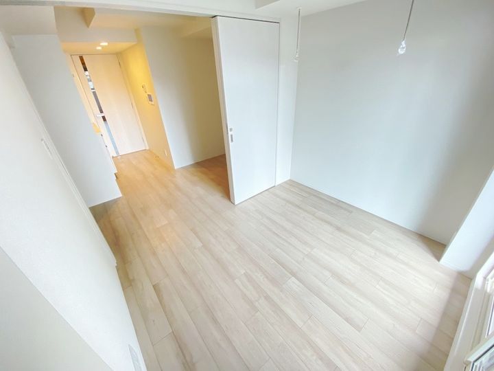 ONE ROOF RESIDENCE NISHINIPPORIの居間