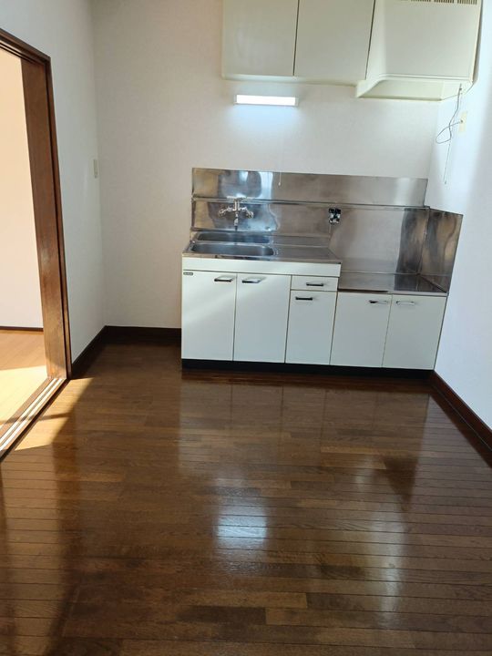 新潟県新潟市秋葉区下興野(アパート)の賃貸物件の居間