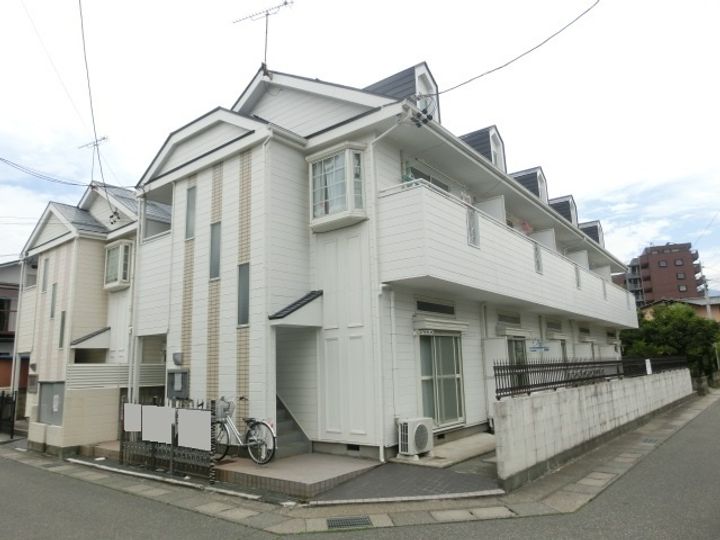 マンション・ロイ・デュ・モンの外観