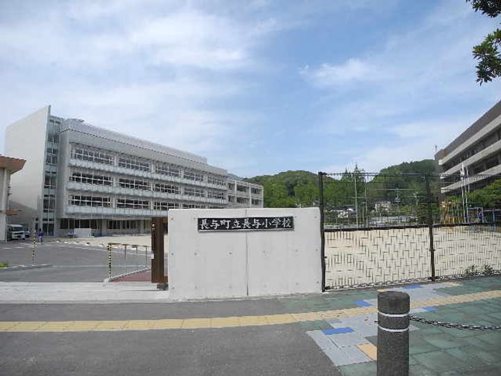 長崎県西彼杵郡長与町吉無田郷(一戸建)の賃貸物件の周辺
