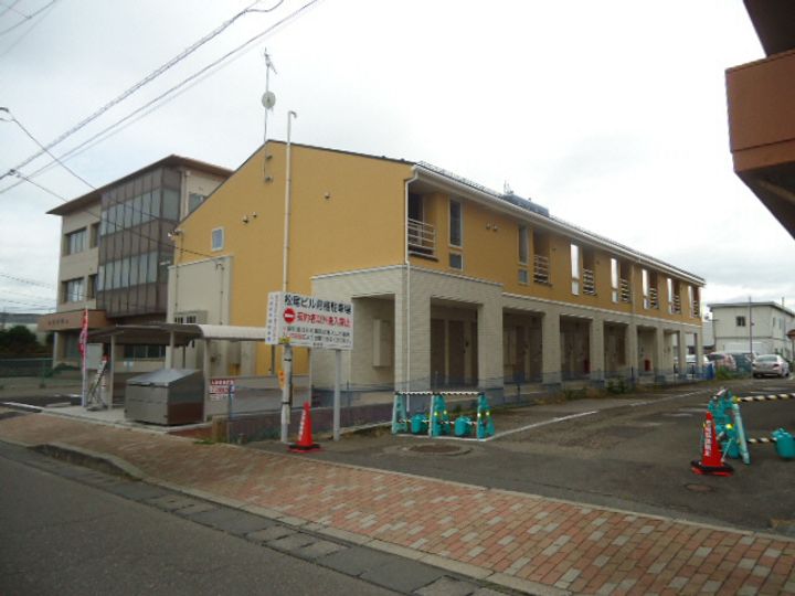 新潟県新潟市中央区紫竹山2(アパート)の賃貸物件の外観