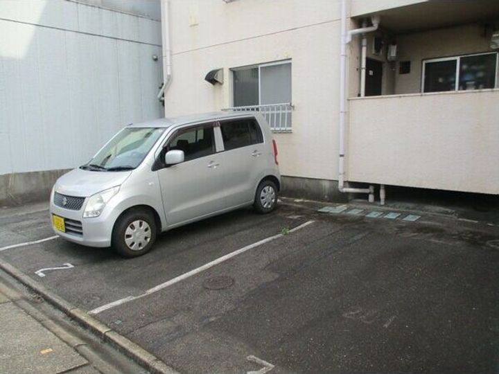 サンマンション本山の地図