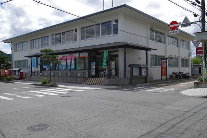 ラ・メゾンAOYAMAの周辺