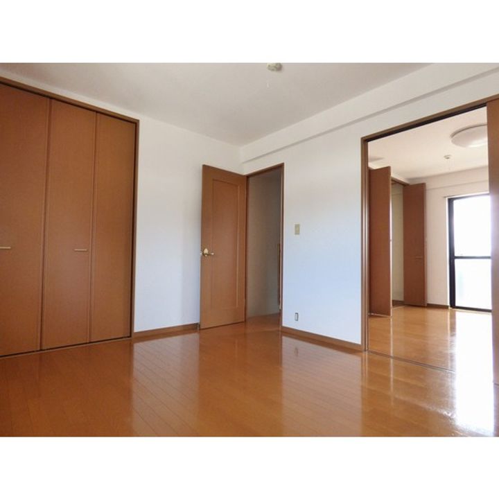 ラ・ルミエルBの内装