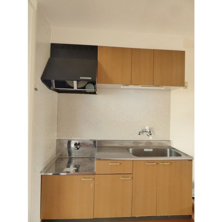 ラ・ルミエルBのキッチン