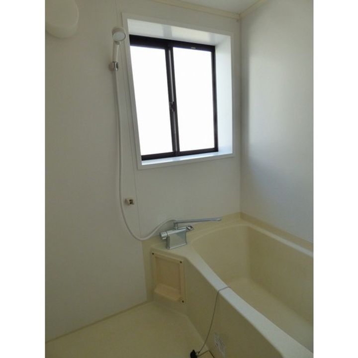 ラ・ルミエルBの風呂